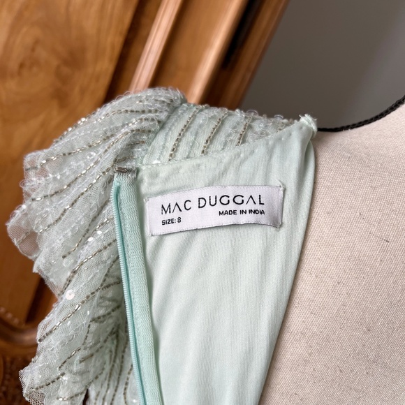 NWT Mac Duggal 5502 Green Sequined Wrap Over Ruffled Cap Sleeve Gown Green 8 - Picture 9 of 11